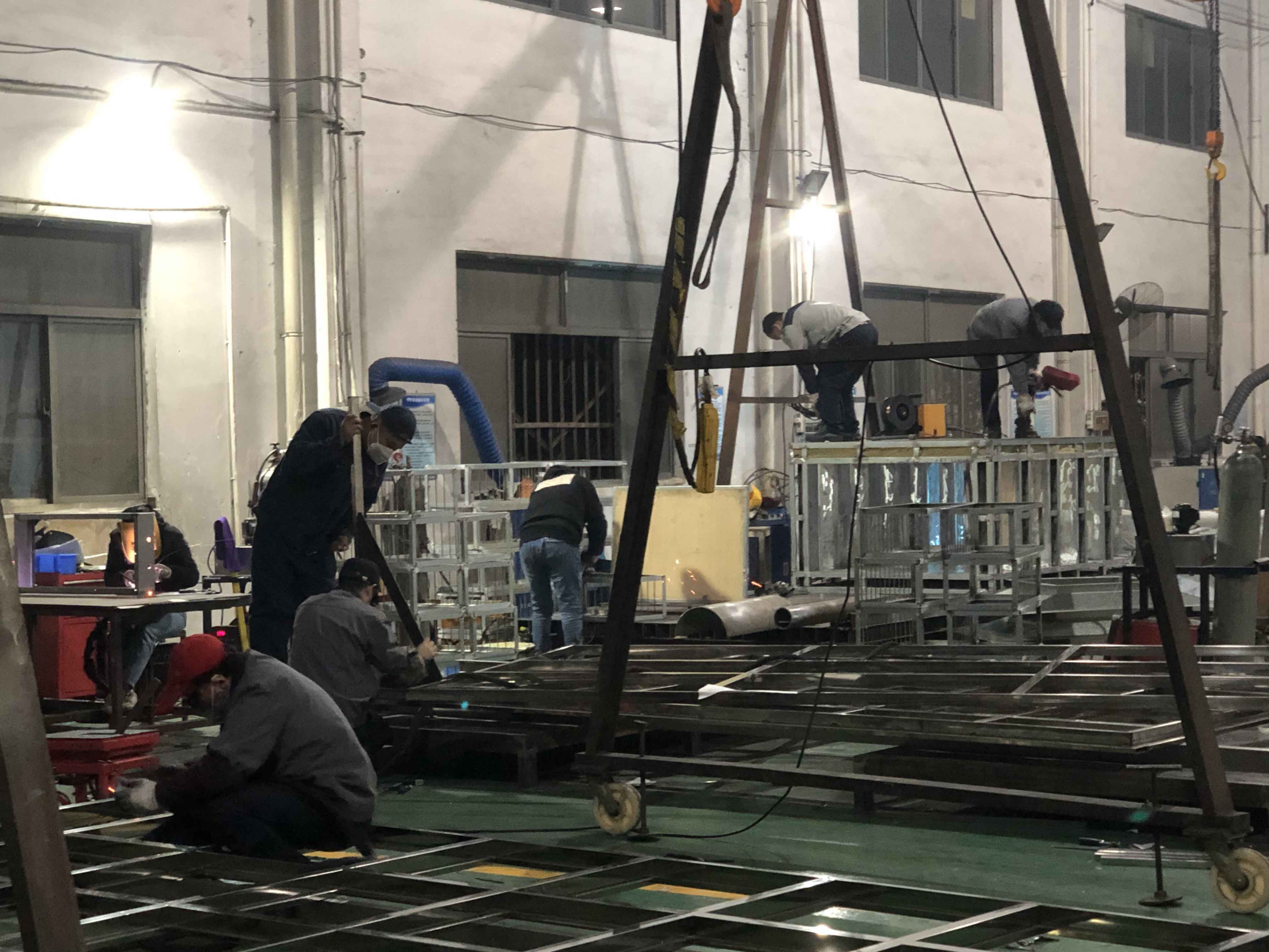 上海睦祥挑燈夜戰(zhàn)搶進(jìn)度、加班加點挑戰(zhàn)不可能